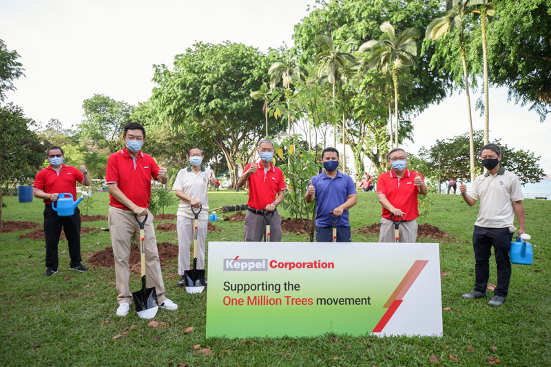 Mr Desmond Lee (third from right), Minister for National Development and Minister-in-charge of Social Services Integration, joined Keppel Volunteers led by Dr Lee Boon Yang (fourth from left), Chairman of Keppel Care Foundation, Mr Danny Teoh (second from right), Chairman of Keppel Corporation and Mr Loh Chin Hua (second from left), CEO of Keppel Corporation, to plant 50 trees at Labrador Nature Reserve. They were joined by representatives from NParks, including Professor Leo Tan (third from left), Chairman of Garden City Fund and Mr Kenneth Er (first from right), CEO of NParks. The tree planting event marked the start of Keppel’s pledge to plant 10,000 trees in support of Singapore’s OneMillionTrees movement.